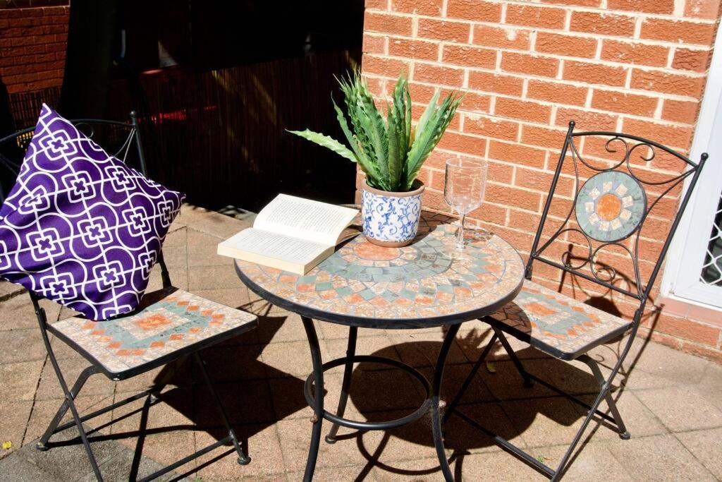 Holiday home The Dream: Coogee 3 Bedroom-ac-cortyard-200m