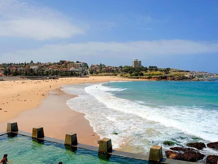 The Dream: Coogee 3 Bedroom-ac-cortyard-200m Holiday home