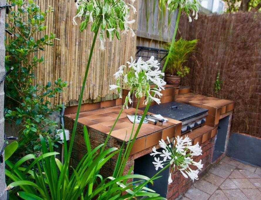 Holiday home The Dream: Coogee 3 Bedroom-ac-cortyard-200m