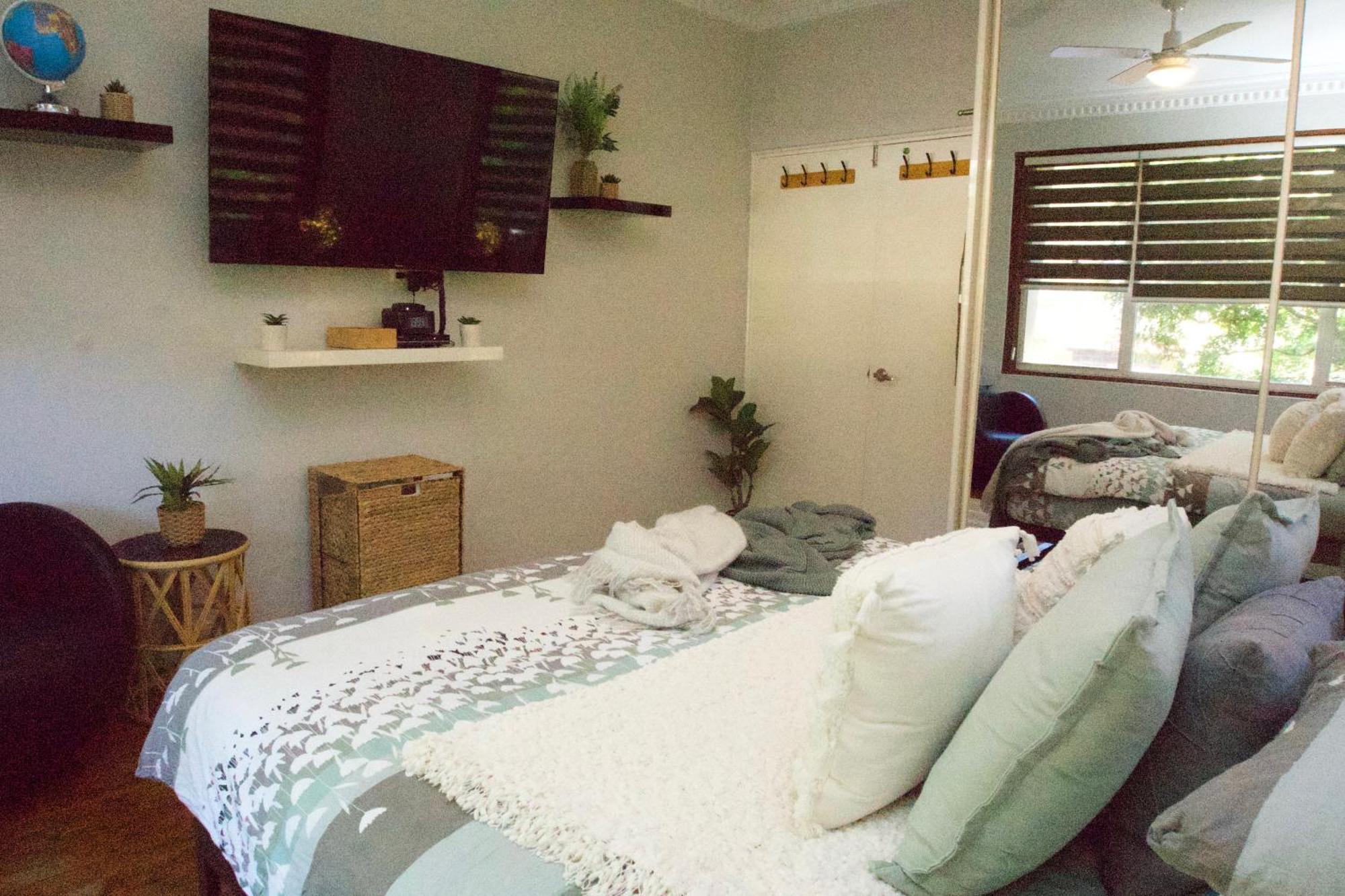 The Dream: Coogee 3 Bedroom-ac-cortyard-200m Holiday home Sydney